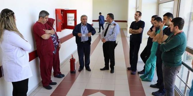 Hastanede Deprem Yangın Eğitimi Düzenlendi