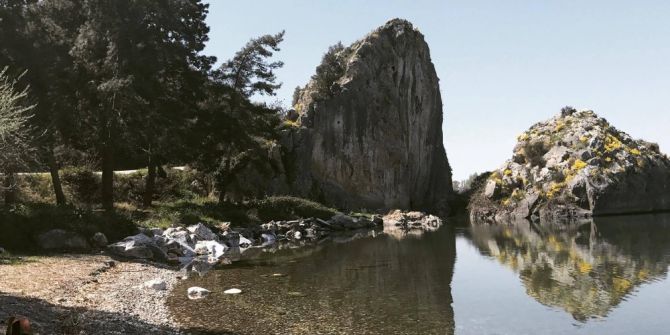 Kayanın Suya Yansıyan Yüzünde Bakın Ne Var