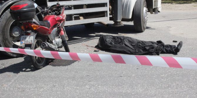 Kavşakta Hatalı Geçiş, Ölüm Getirdi