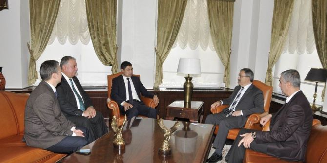 Kırgız Rektörden, Rektör Şahin’e Ziyaret