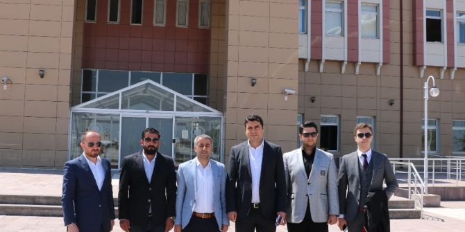 Manisa’dan Fransız Siyaset Bilimci Hakkında Suç Duyurusu