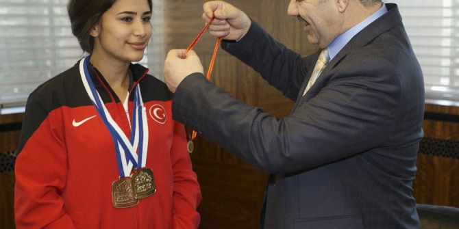 Kayseri Okçuluk Sporunda Bir Şampiyon Daha Çıkardı