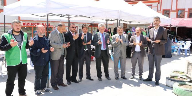 Yozgat İhh İhtiyaç Sahipleri İçin Kermes Açtı