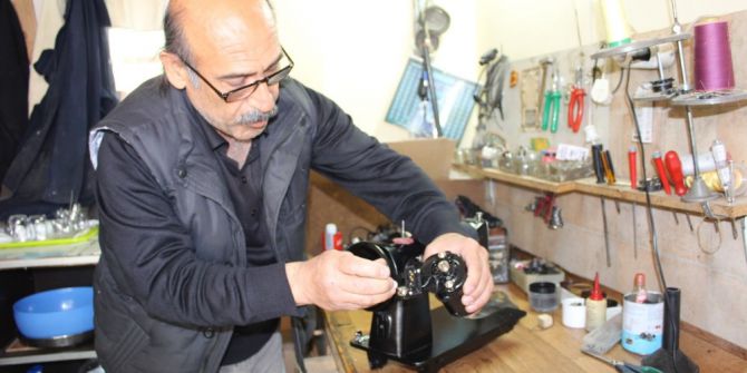 70 Yıllık Dikiş Makineleri İlgi Görmeye Başladı
