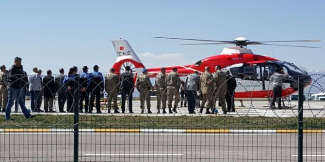 Çatışmada Ağır Yaralanan Teğmen Helikopterle Erzurum’a Getirildi