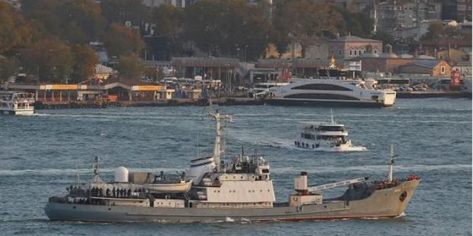 Sarıyer’de Rus Savaş Gemisi Yük Gemisi İle Çarpıştı