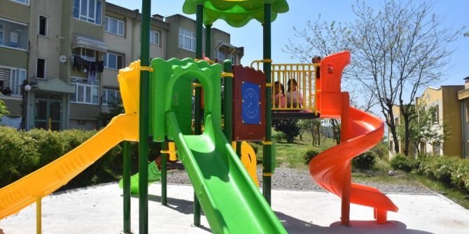 Kalıcı Konutlardaki Oyun Parkları Yenileniyor