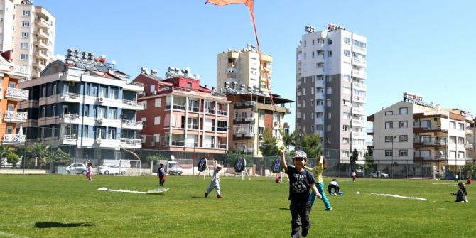 Konyaaltı Belediyesi’nden Uçurtma Şenliği