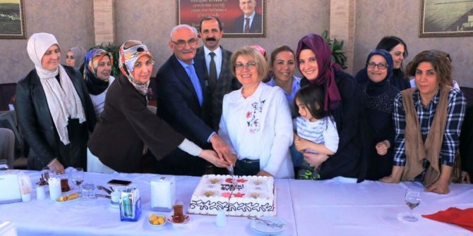 Başkan Yılmaz’dan Ak Kadınlara Teşekkür