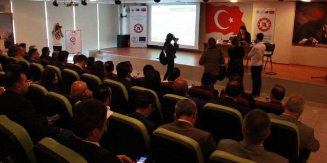 Gençlik İş Başında