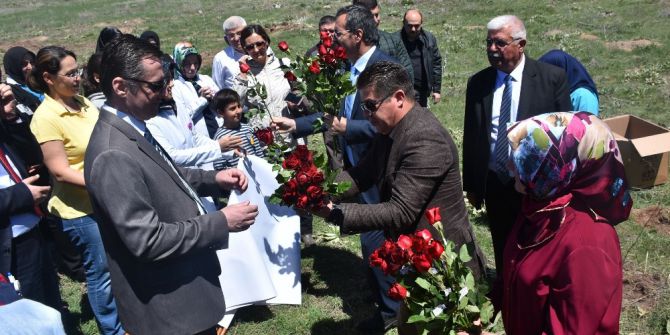 Kızılcahamam’da Ebe Ve Hemşireler Günü Etkinliği Yapıldı