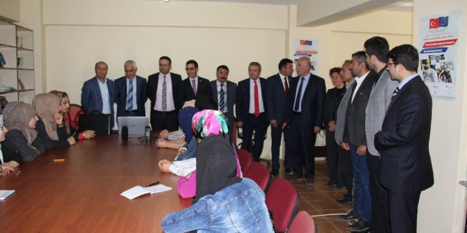 Şemdinli’de Esnaf Toplantısı Düzenlendi