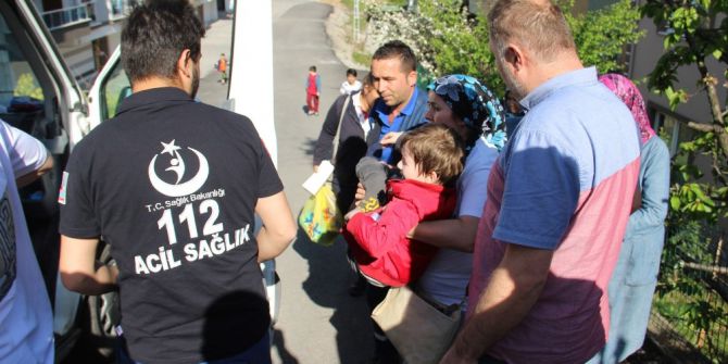 Oyun Oynarken Aracın Çarptığı Çocuk Yaralandı