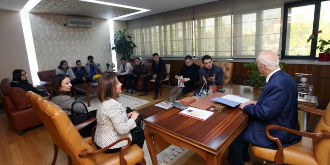 Yenimahalleli Öğrenciler Berlin Yolcusu