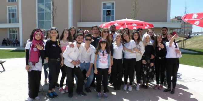 Üniversitede Bir Gün Boyunca Kimse Sigara İçemedi