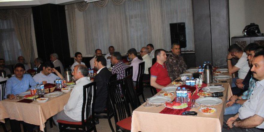 Iğdır’da Darbe Girişimine Karşı Birlik Beraberlik Buluşması