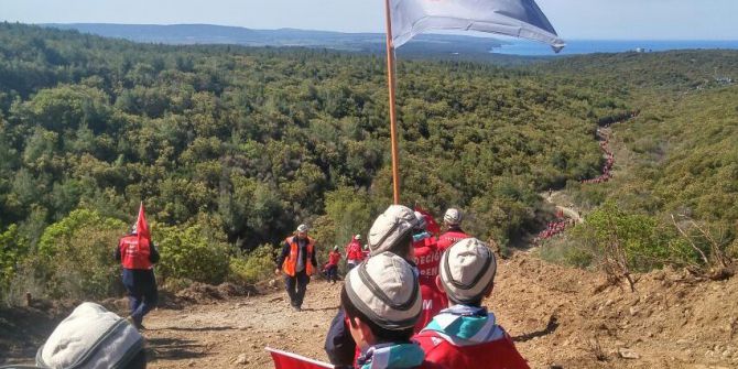 Esenlerli İzciler Dedelerini Unutmadı