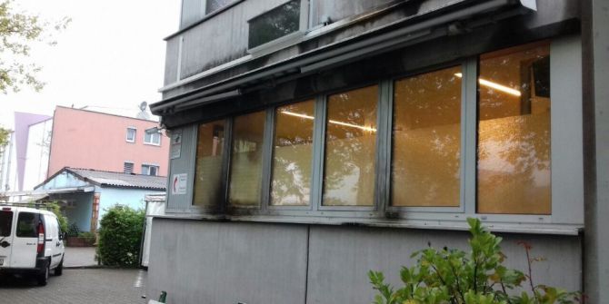 Almanya’da Camiye Molotoflu Saldırı