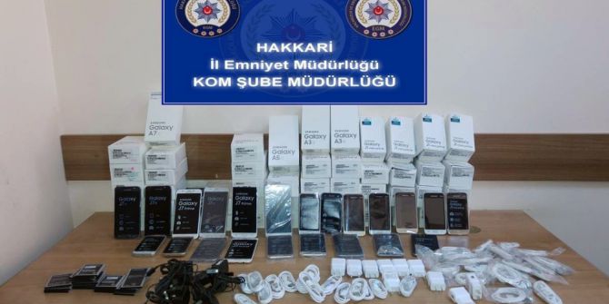 Hakkari’de 62 Adet Cep Telefonu Ele Geçirildi