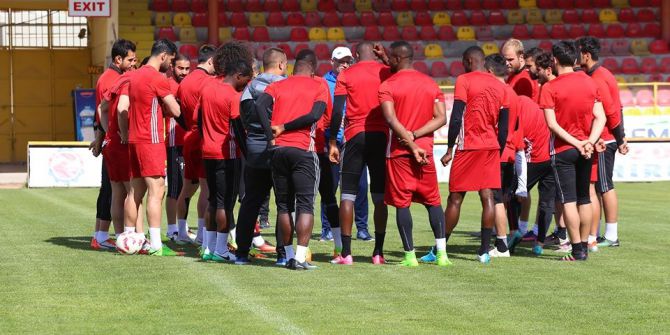 Evkur Yeni Malatyaspor Göztepe Maçını Bekliyor