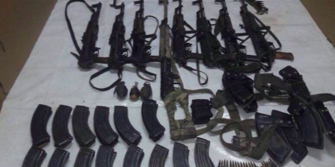 Etkisiz Hale Getirilen Teröristlerden Çok Sayıda Silah Ve Mühimmat Ele Geçirildi