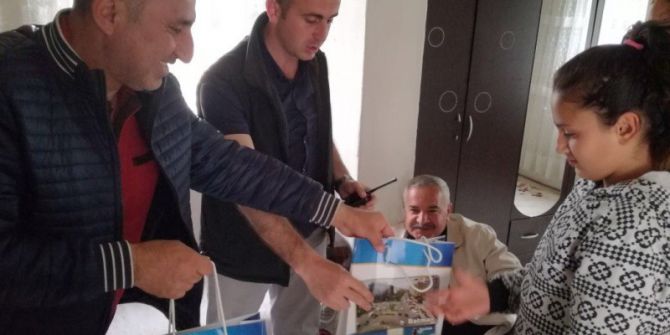 Emniyet Amirliğinden Öğrencilere Hediye Jesti