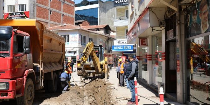 Fatsa’nın Şebeke Hatları Hızla Yenileniyor