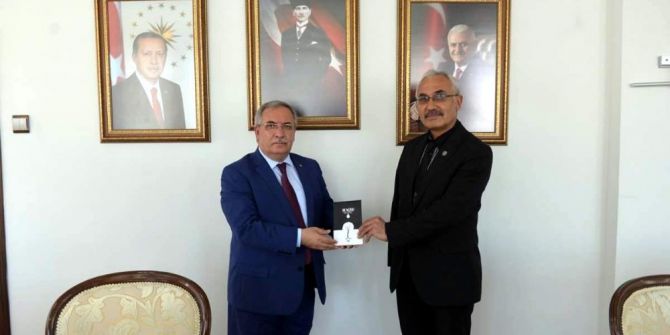 Nayir: "En Silik Mürekkep, En Güçlü Hafızadan İyidir"