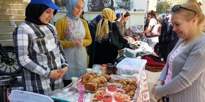 Otizmli Çocuklar Kermes Düzenlediler