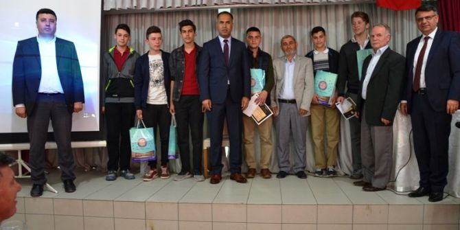 Biga’da Kur’an-ı Kerim’i Güzel Okuma Yarışması