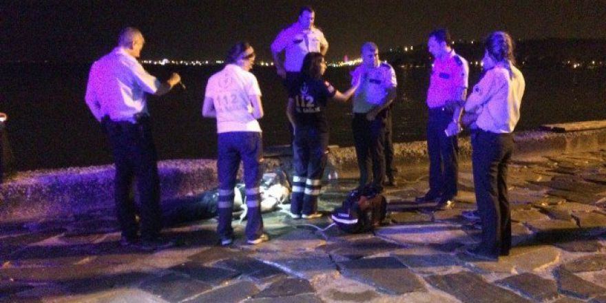 Deniz Kenarında Oturan Adam Denize Düşerek Boğuldu