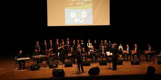 Muş Valiliği Korosu Müzik Severleri Büyüledi