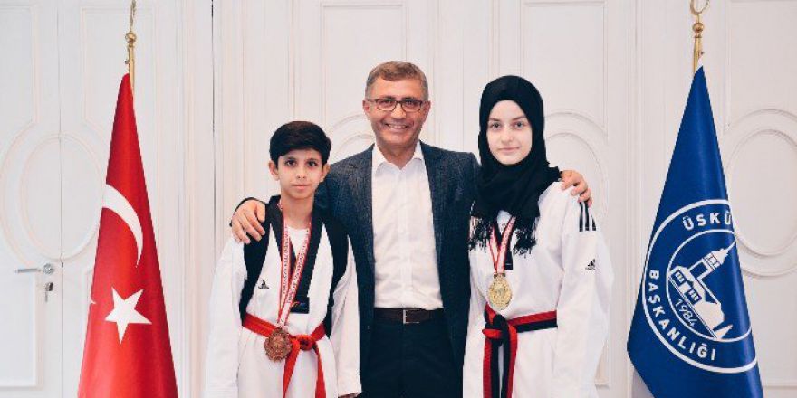 Üsküdar Belediyesi tekvando Şampiyonlarını Ödüllendirdi