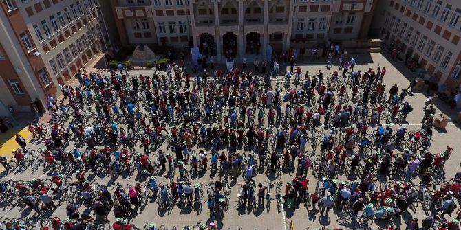 Merkezefendi Belediyesi’nden 400 Öğrenciye Bisiklet