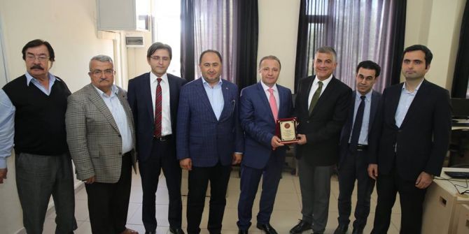 Aü Finike Meslek Yüksek Okulu’na Bilgisayar Dersliği