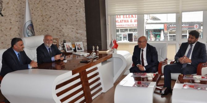 Vekil Elitaş Ve İl Yönetiminden Develi’ye Teşekkür Ziyareti