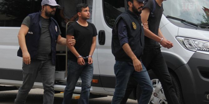 Duvarlara Yasa Dışı Yazı Yazan 4 Kişi Gözaltına Alındı