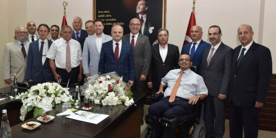 Vali Çakacak: “Fahri Konsoloslar, Temsil Ettikleri Ülkelere Gerçekleri Anlatmalı”