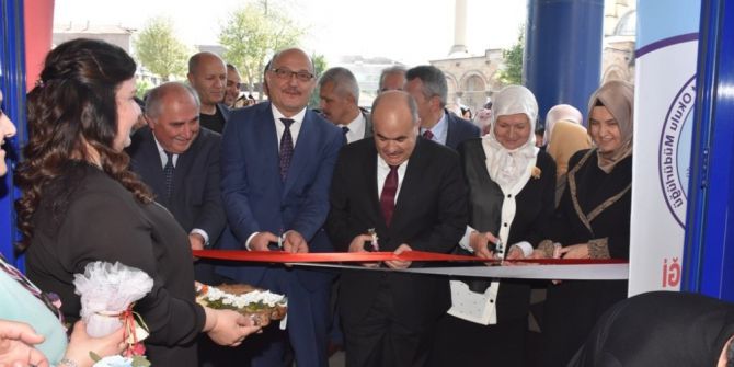 İğne Oyası Ve Tunus Sergisi Açıldı