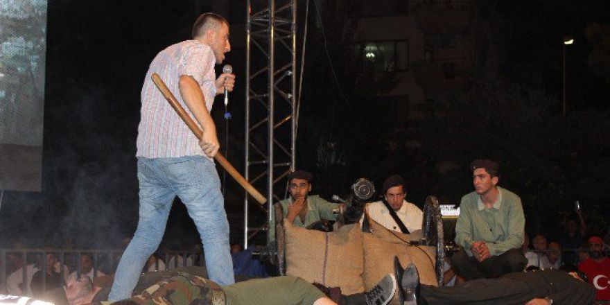 15 Temmuz Gecesini Yaşattılar