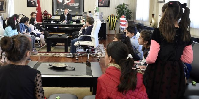 Öğrenciler Sordu Başkan Akgül Cevapladı