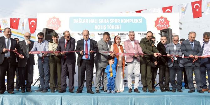Bağlar Halı Saha Spor Kompleksi Törenle Açıldı