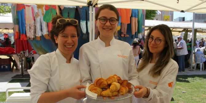 İzmir Ekonomi’den Enginarlı Tatlar