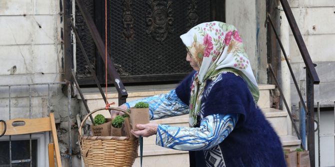 Zeytinburnu’nda Sokakları Fesleğen Kokusu Sardı