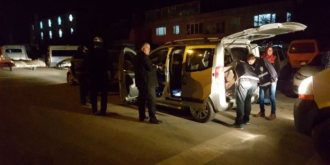 Huzur Türkiye-5 Uygulamasında Düzce’de Aranan 3 Kişi Yakalandı