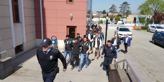 Uyuşturucu Ticareti Suçundan Adliyeye Sevk Edilen 6 Kişi Tutuklandı