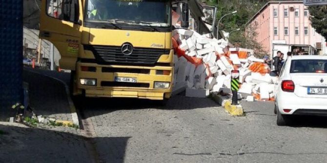 Beykoz’da Hazır Beton Kalıpları Yola Böyle Yıkıldı