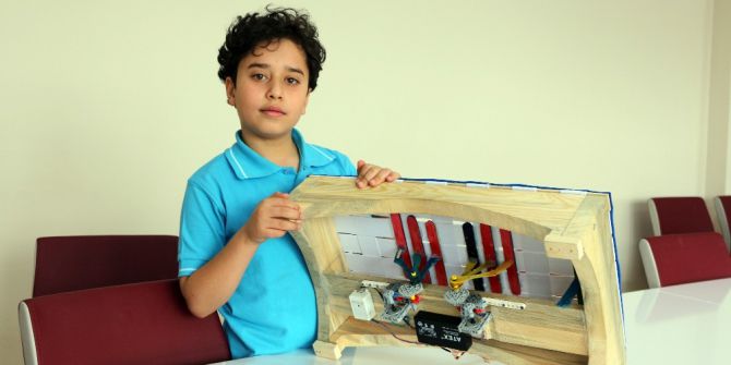 Çocuklar Oyun Oynayarak Enerji Üretiyor