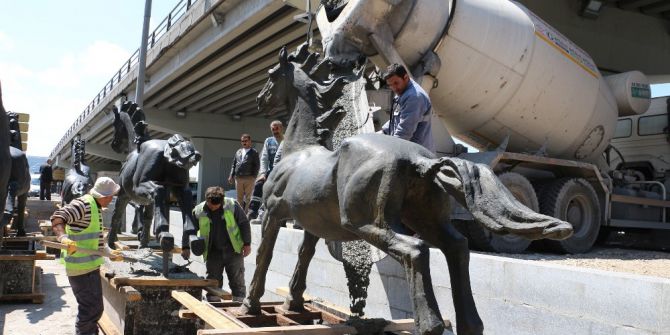 Büyükşehir Belediyesi’nden Akköprü’ye “Atlı” Havuz