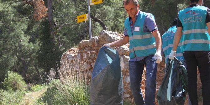 Hükümlüler Tarihi Likya Yolunda Çevre Temizliği Yaptı